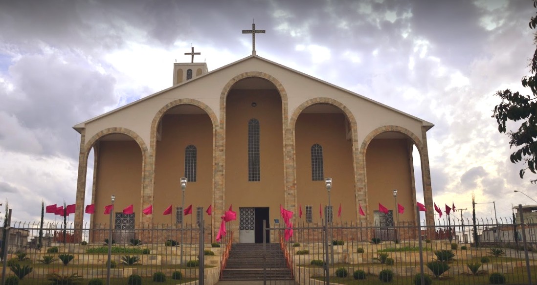 Fachada da Igreja Matriz São Sebastião, localizada em Barbacena/MG