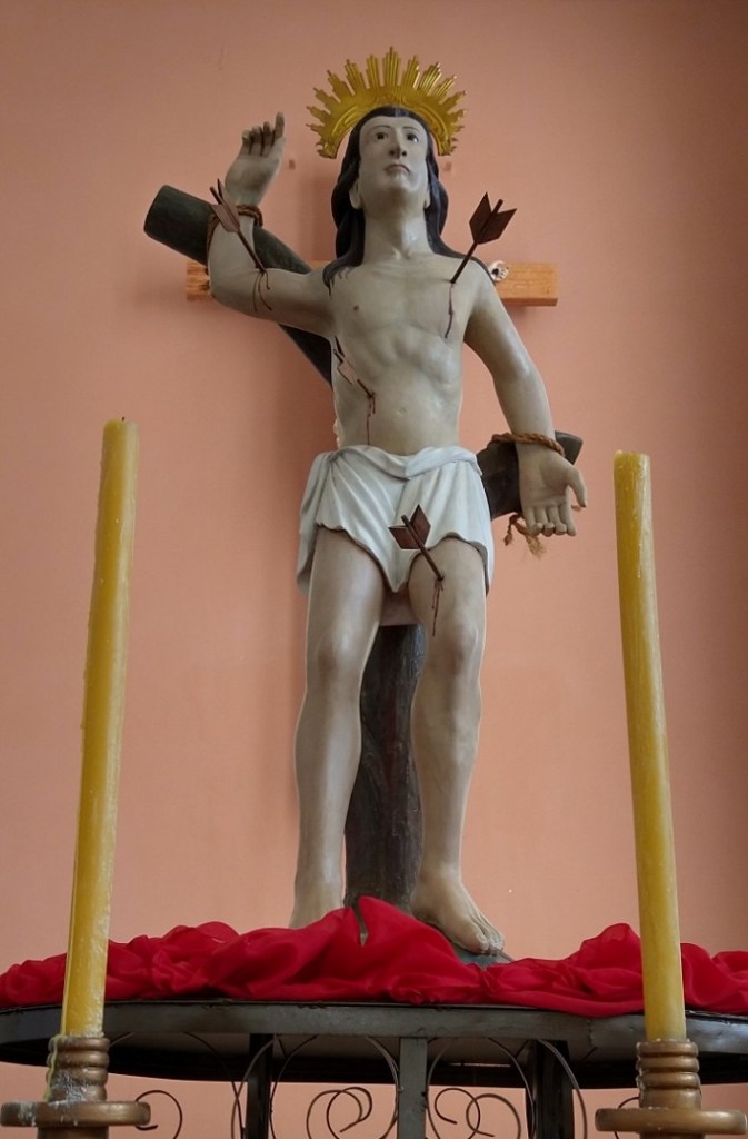 Imagem principal do Padroeiro, São Sebastião, da Igreja Matriz de São Sebastião, localizada em Barbacena, MG. Vista frontal